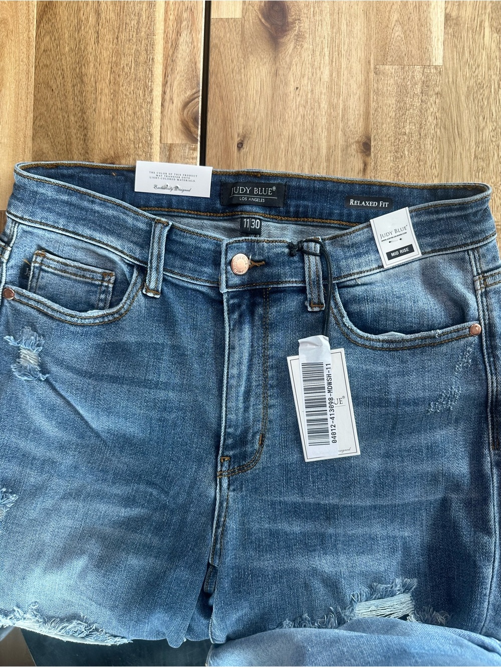 Judy Blue JB82525MD Relaxed Fit Distressed Patch Stretch Jeans Womens Size 11/30 - Picture 3 of 5